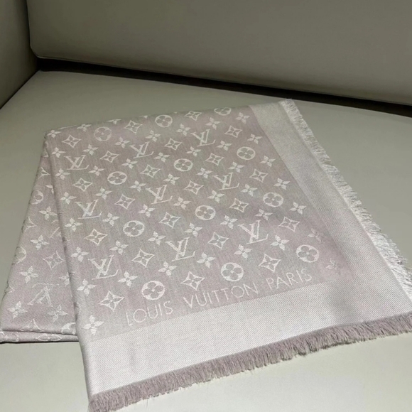 <AUTHENTIC>Louis Vuitton Scarf